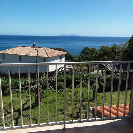 D Hotes Chez Raymonde Et Sandrine Bed & Breakfast *